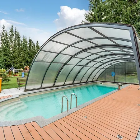 Retreat With Sauna, Hot Tub, Cleaning Included Apartment