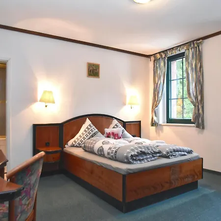Retreat With Sauna, Hot Tub, Cleaning Included *