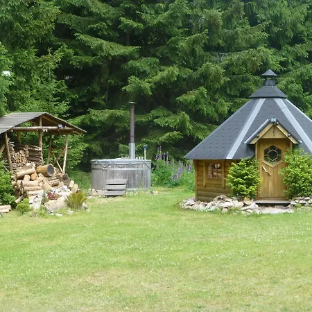 Retreat With Sauna, Hot Tub, Cleaning Included