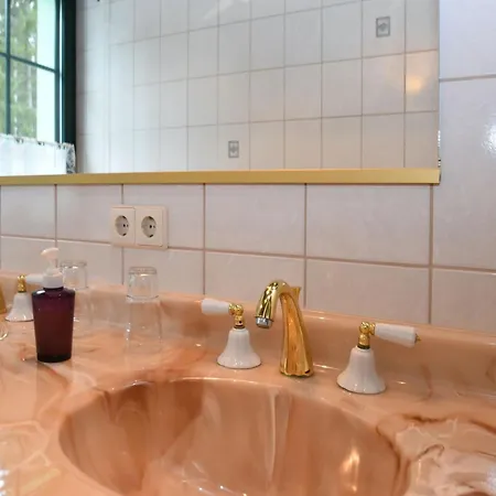 Retreat With Sauna, Hot Tub, Cleaning Included *