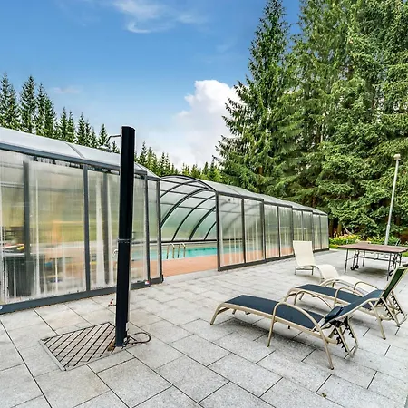 Apartment Retreat With Sauna, Hot Tub, Cleaning Included *